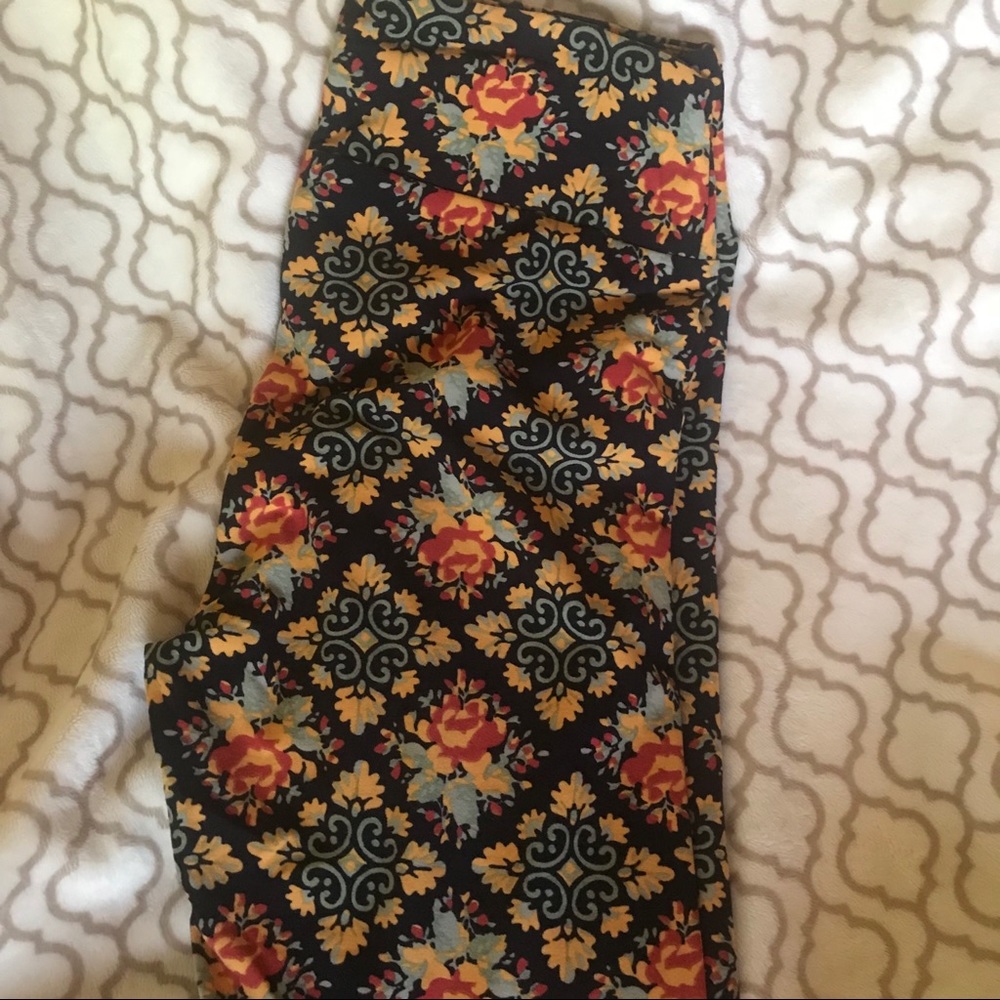Nwot Lularoe leggings os